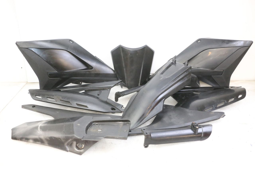 photo de KOMPLETTE VERKLEIDUNG SMALL MX THUNDER 250