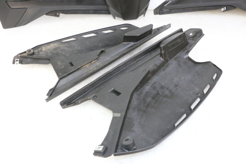 photo de KOMPLETTE VERKLEIDUNG SMALL MX THUNDER 250