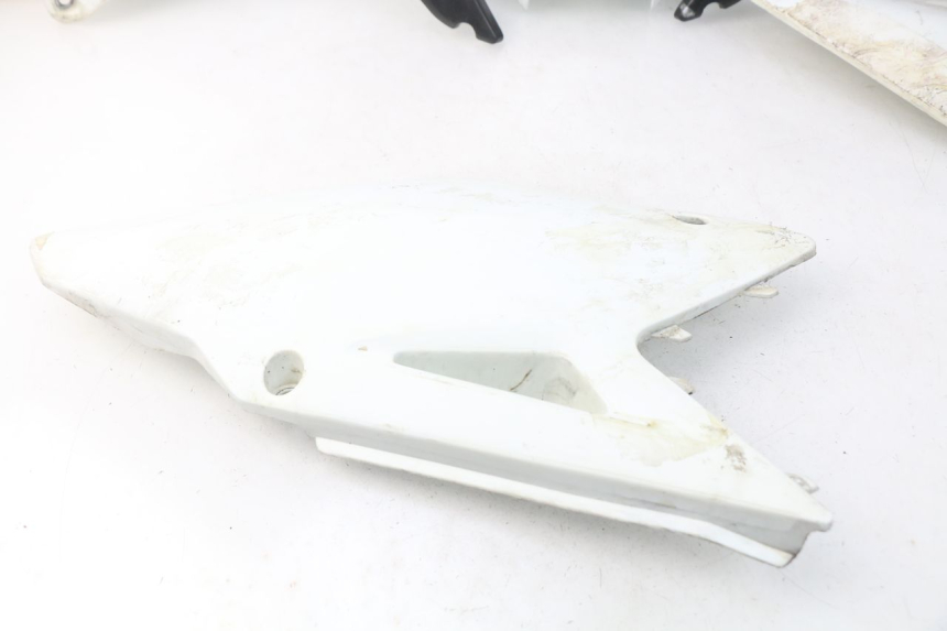 photo de KOMPLETTE VERKLEIDUNG SUZUKI RMZ RM-Z 450 (2008 - 2011)