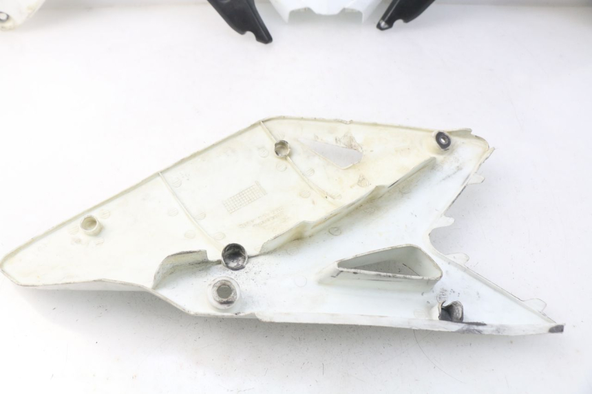 photo de KOMPLETTE VERKLEIDUNG SUZUKI RMZ RM-Z 450 (2008 - 2011)