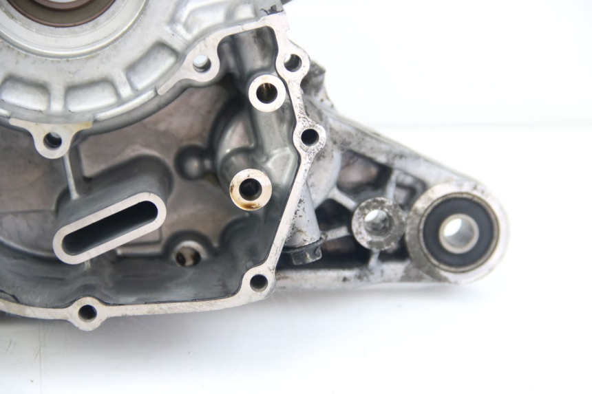 photo de UNTERER MOTORBLOCK SUZUKI SIXTEEN 125 (2008 - 2010)