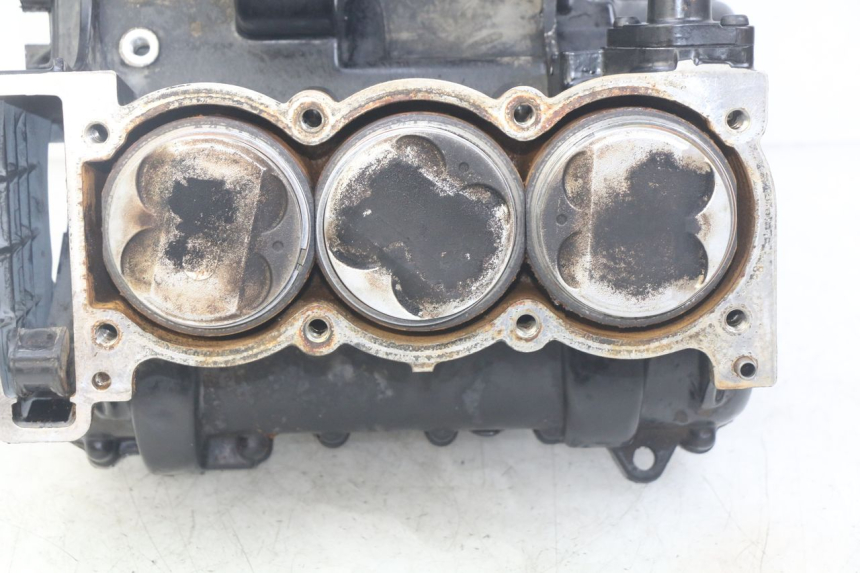 photo de MOTORBLOCK-UNTERTEIL TRIUMPH SPRINT ST 955 (1999 - 2001)