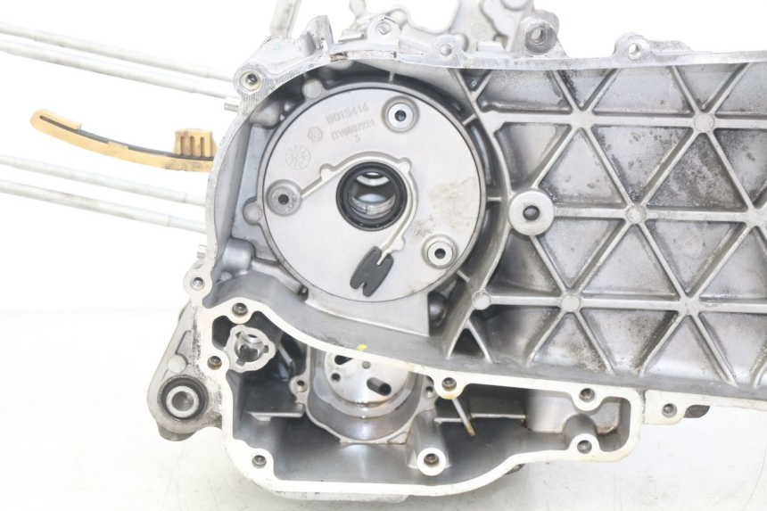 photo de MOTORBLOCK-UNTERTEIL PIAGGIO VESPA GTS IGET ABS 125 (2017 - 2023)