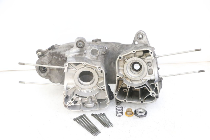 photo de UNTERER MOTORBLOCK YAMAHA XMAX X-MAX 125 (2006 - 2009)
