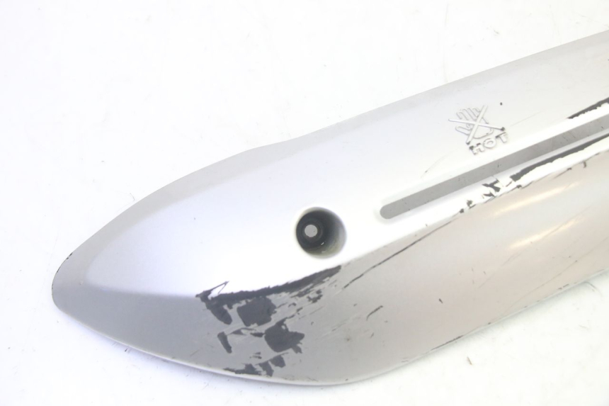 photo de AUSPUFFBLENDE SYM GTS EVO 125 (2009 - 2013) - Detailansicht des Bauteils
