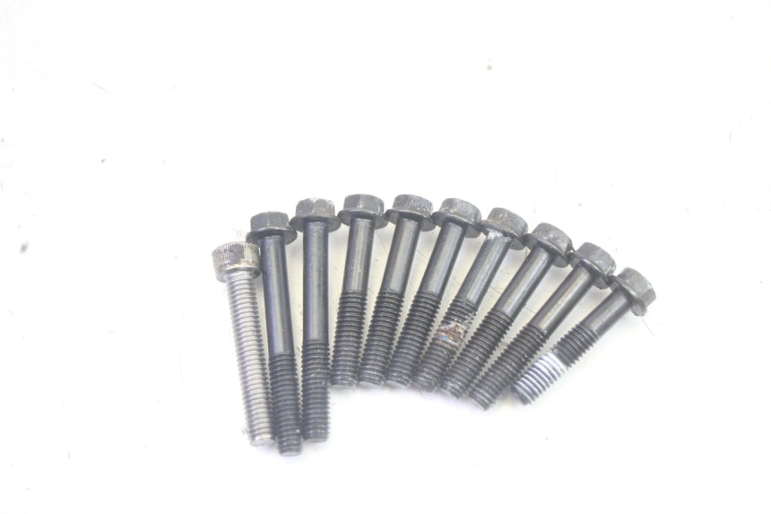 photo de KUPPLUNGSDECKEL YAMAHA TTR 125 (2000 - 2020) - Oberflächenzustand und Material