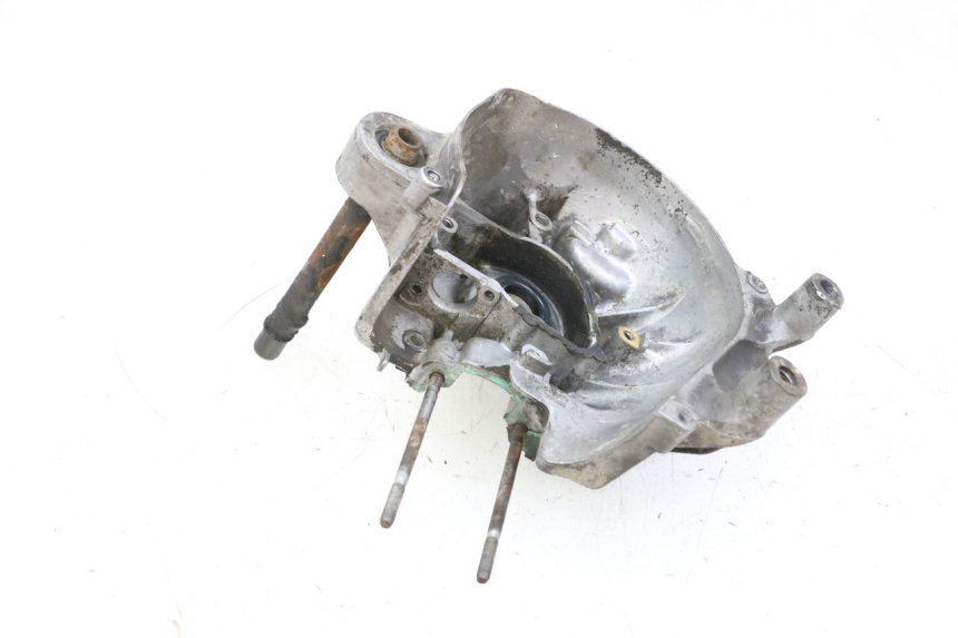 photo de RECHTER MOTORDECKEL MBK BOOSTER SPIRIT 50 (2004 - 2017) - Details der Befestigungspunkte