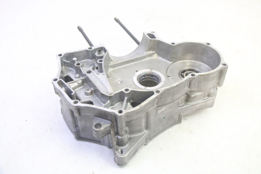 photo de KURBELGEHÄUSE RECHTS YAMAHA TRICITY 300 (2020 - 2024) - Details der Befestigungspunkte