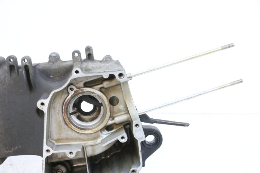 photo de KURBELGEHÄUSE LINKS SYM ORBIT III 3 4T 50 (2021 - 2025) - Kennzeichnungen und Originalreferenzen