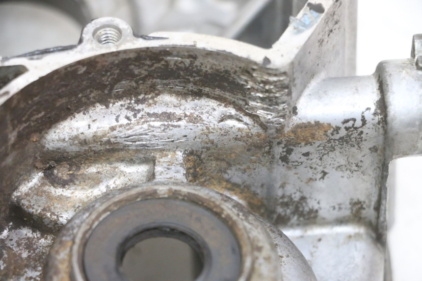 photo de KURBELGEHÄUSE LINKS YAMAHA TTR 125 (2000 - 2020) - Oberflächenzustand und Material