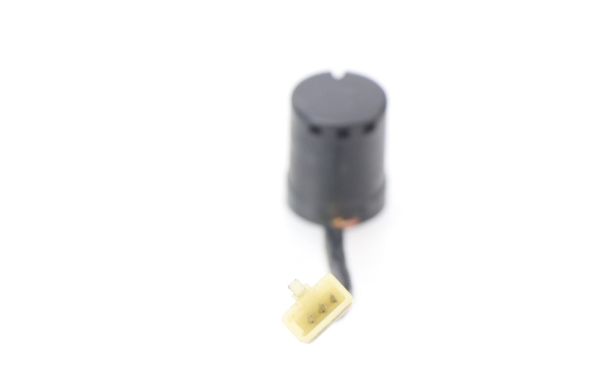 photo de BLINKER RELAIS GENERIC CRACKER 50 (2005 - 2008)
