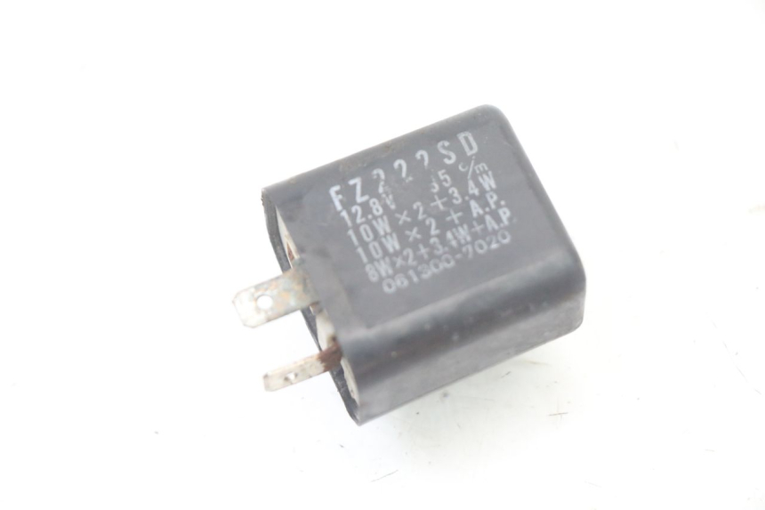 photo de BLINKER RELAIS HONDA MTX TC02 125 (1987 - 1989)