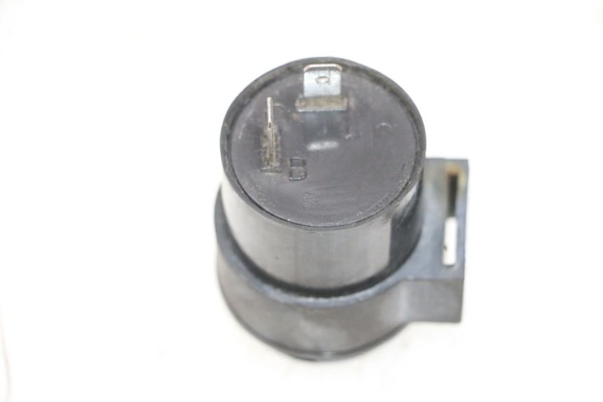 photo de BLINKERRELAIS PEUGEOT KISBEE 2T 50 (2010 - 2017) - Detailansicht des Bauteils