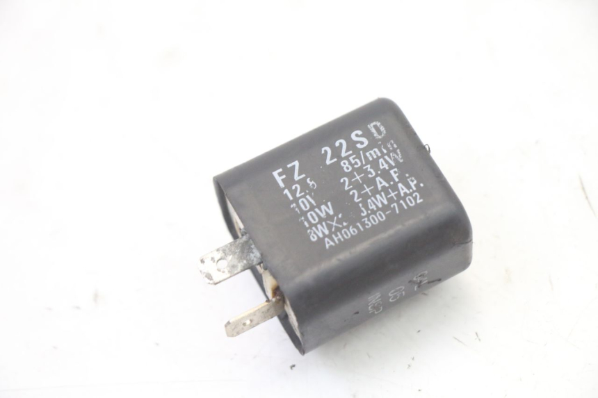 photo de BLINKER RELAIS MBK BOOSTER SPIRIT NAKED 50 (2004 - 2017)