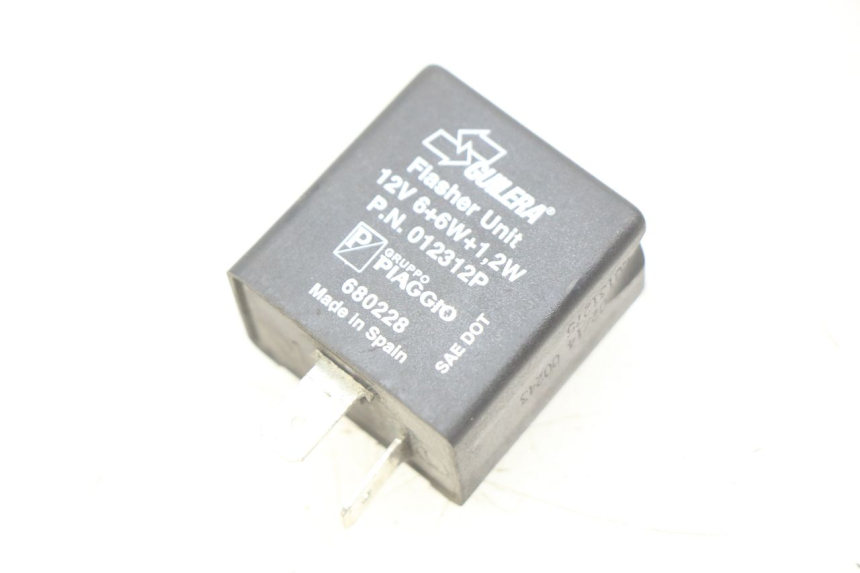 photo de BLINKERRELAIS PIAGGIO VESPA PRIMAVERA 2T 50 (2013 - 2018)