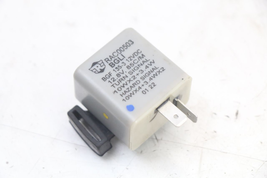 photo de BLINKER RELAIS ROYAL ENFIELD SCRAM 411 (2022 - 2024)