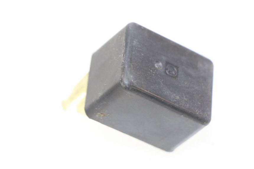 photo de BLINKERRELAIS SUZUKI SIXTEEN 125 (2008 - 2010)