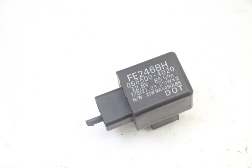 photo de BLINKER RELAIS HONDA ST PAN EUROPEAN 1300 (2002 - 2013)