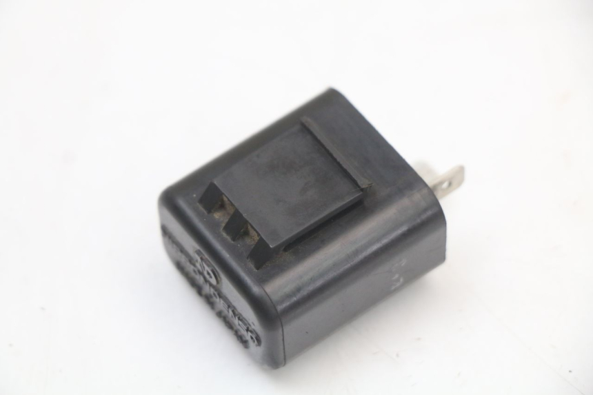 photo de BLINKER RELAIS SUZUKI GN 125 (1997 - 2000)