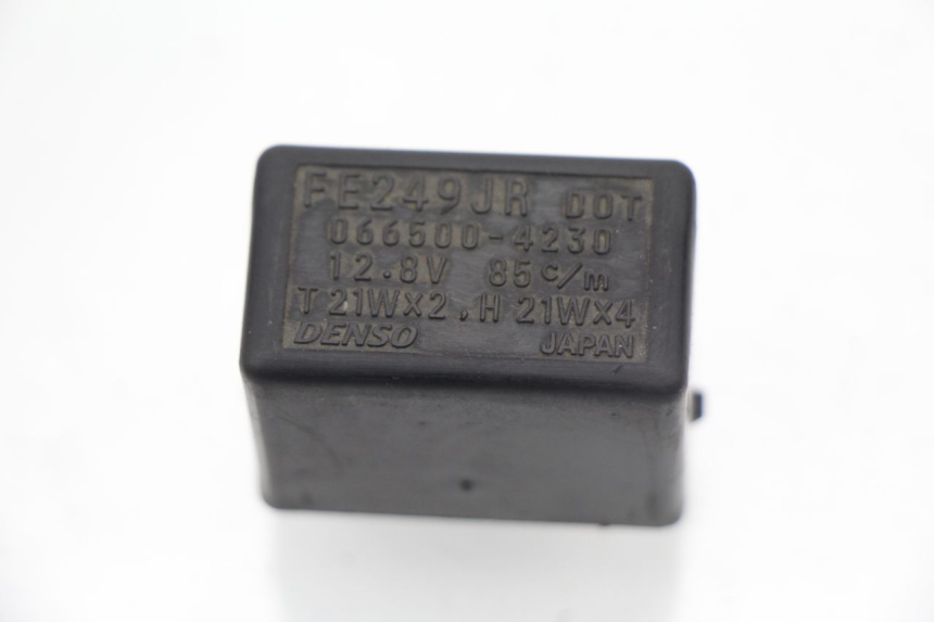 photo de BLINKER RELAIS SUZUKI GSF N BANDIT 600 (2000 - 2004)