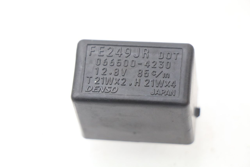 photo de BLINKER RELAIS SUZUKI GSX-R GSXR 750 (2011 - 2016)