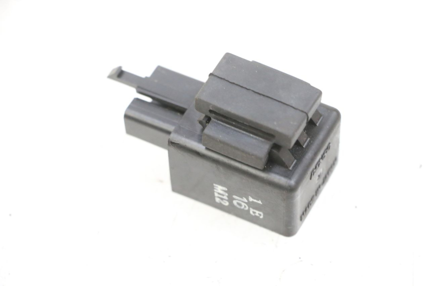 photo de BLINKER RELAIS YAMAHA TRICITY 300 (2020 - 2024) - Zoom auf Gebrauchszustand