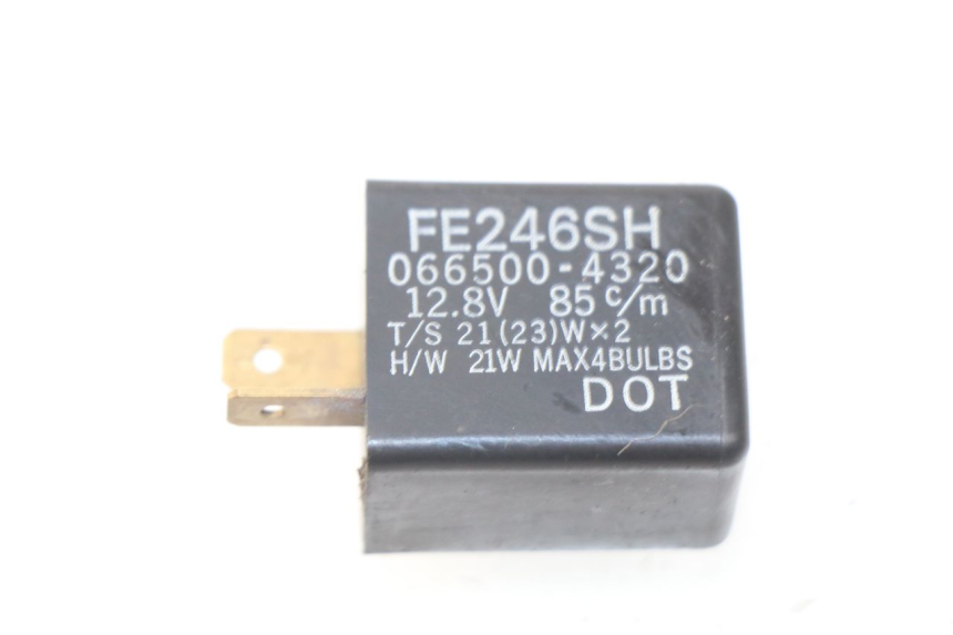 photo de BLINKER RELAIS SUZUKI UC EPICURO 125 (1999 - 2003)