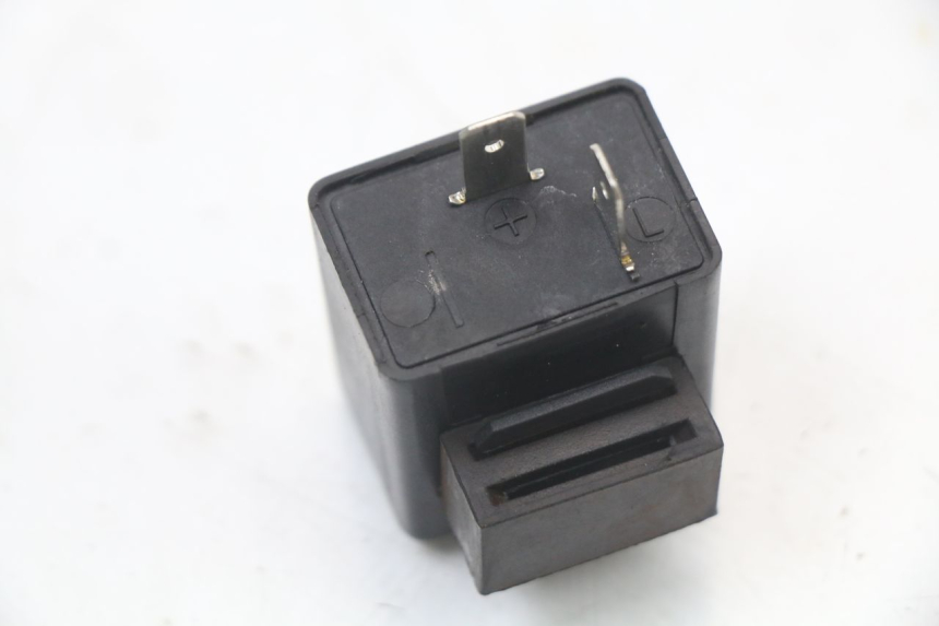 photo de BLINKER RELAIS PIAGGIO VESPA PRIMAVERA 4T 50 (2021 - 2024)