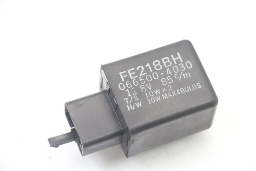 photo de BLINKER RELAIS YAMAHA FZ6 FAZER S2 600 (2007 - 2011)