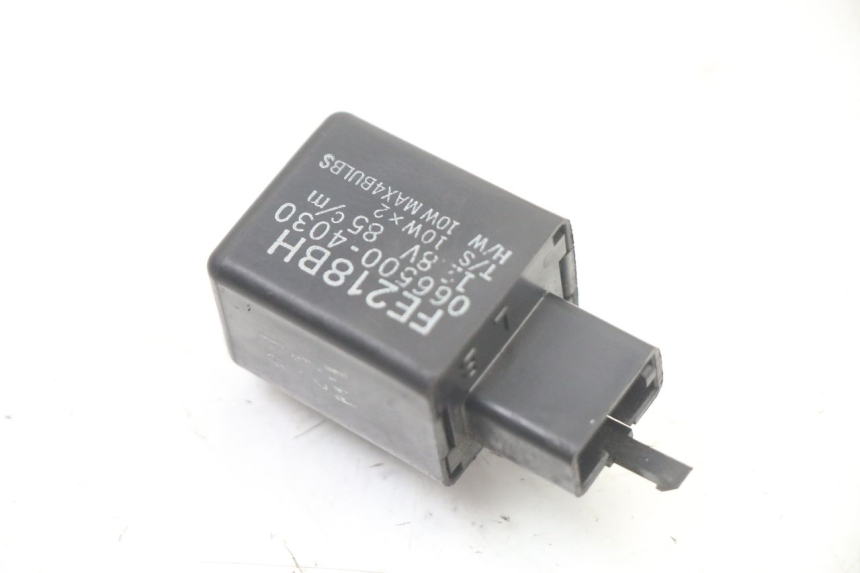 photo de BLINKER RELAIS YAMAHA FZ6 FAZER S2 600 (2007 - 2011)