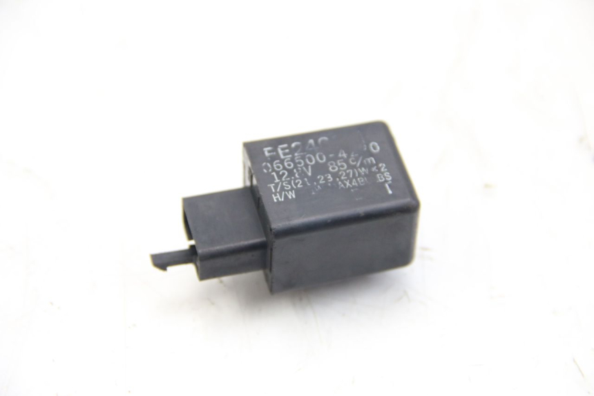 photo de BLINKERRELAIS YAMAHA FZS FAZER 600 (2001 - 2003)