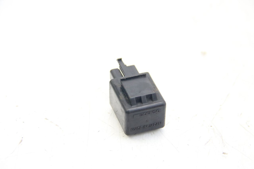 photo de BLINKERRELAIS YAMAHA FZS FAZER 600 (2001 - 2003)