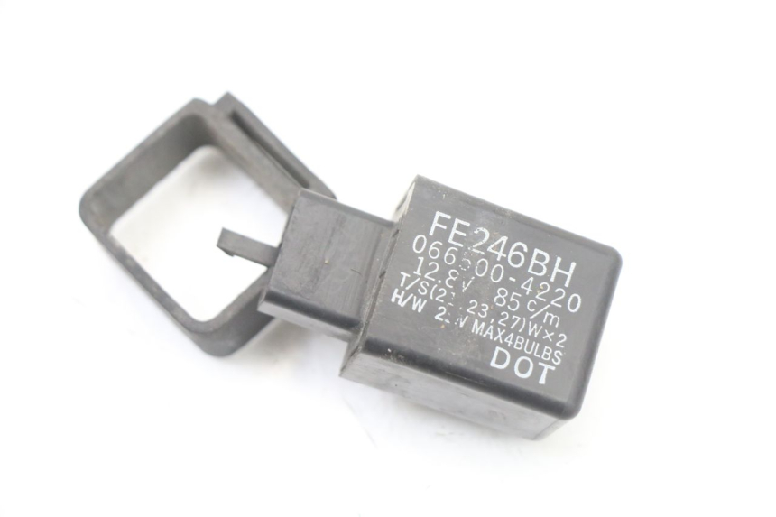 photo de BLINKERRELAIS YAMAHA FZS FAZER 600 (2001 - 2003)