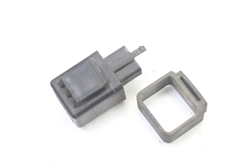 photo de BLINKERRELAIS YAMAHA FZS FAZER 600 (2001 - 2003)