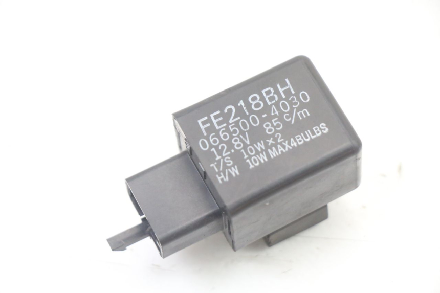 photo de BLINKER RELAIS YAMAHA XJ6 600 (2008 - 2016)