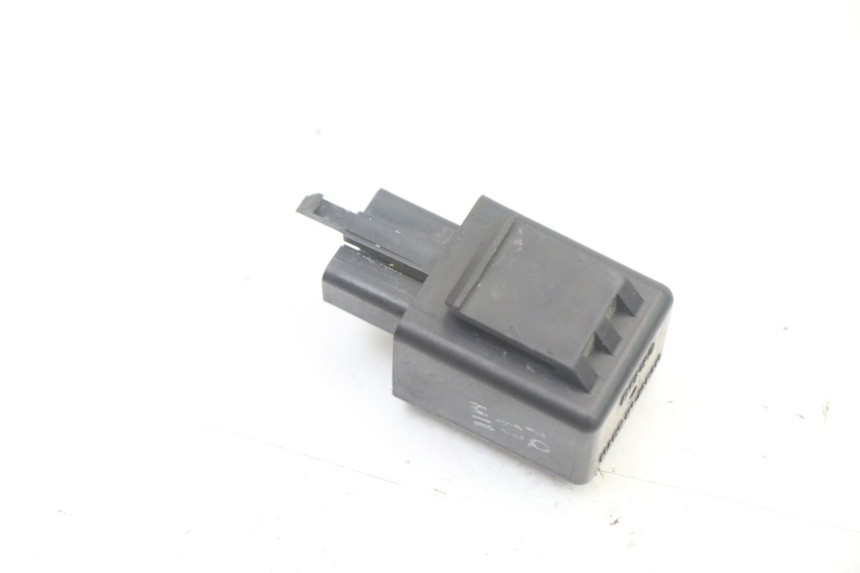 photo de BLINKER RELAIS YAMAHA YP X-MAX XMAX 400 (2014 - 2017)