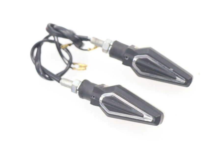 photo de HINTEN BLINKER HONDA CBF 500 (2004 - 2007)