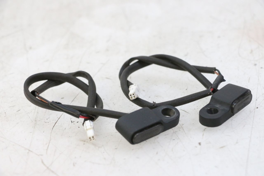 photo de HINTEN BLINKER DERBI SENDA SM DRD X-TREME 50 (2011 - 2017)