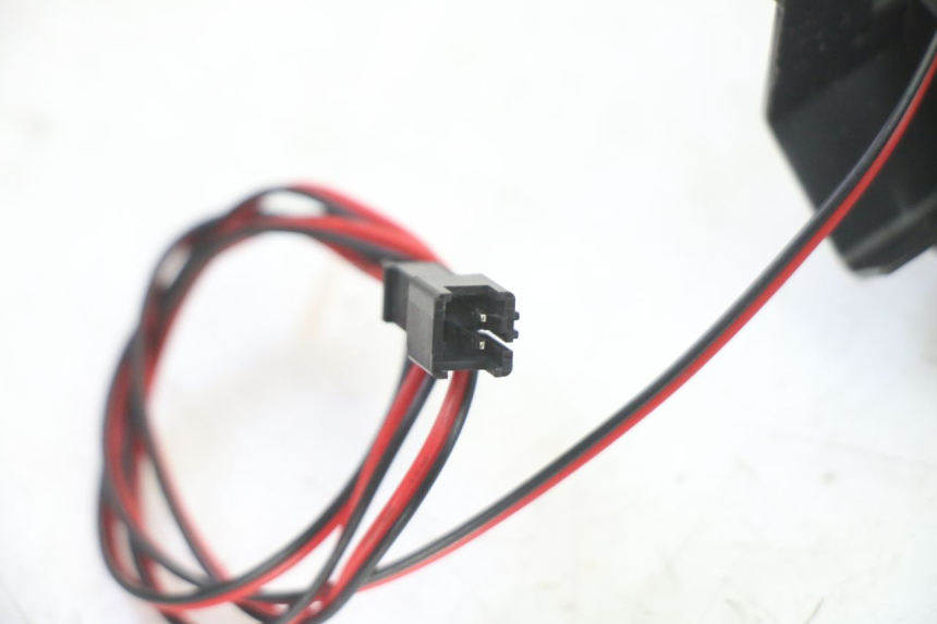 photo de HINTEN RECHTS BLINKER URBANGLIDE E-CROSS PRO 1