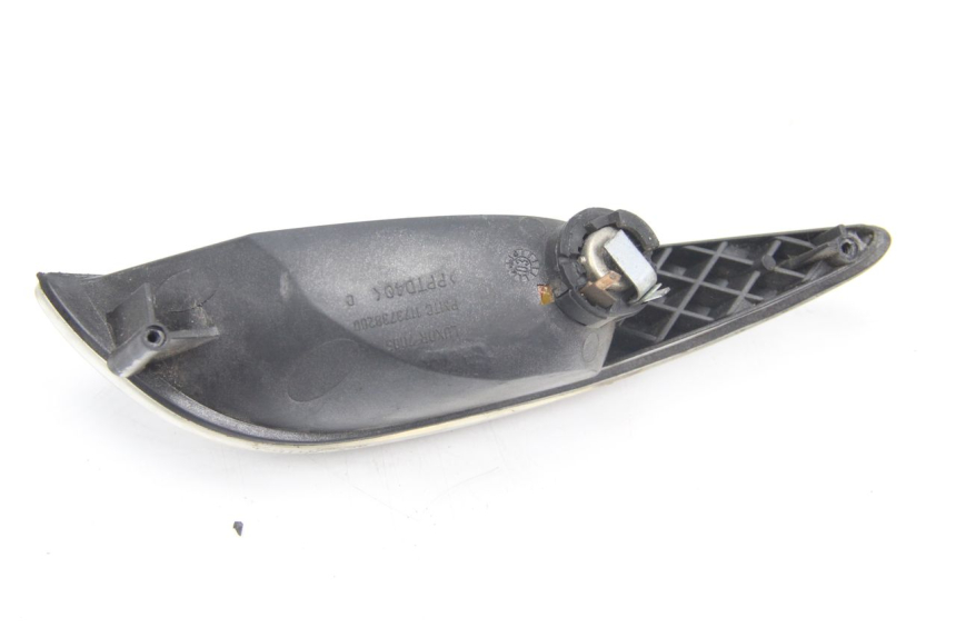 photo de HINTEN RECHTS BLINKER PEUGEOT ELYSTAR 125 (2002 - 2007)