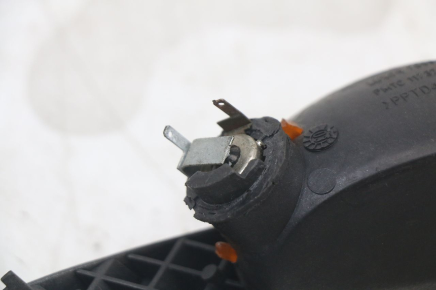 photo de RECHTER HINTERER BLINKER PEUGEOT ELYSTAR 50 (2002 - 2014)