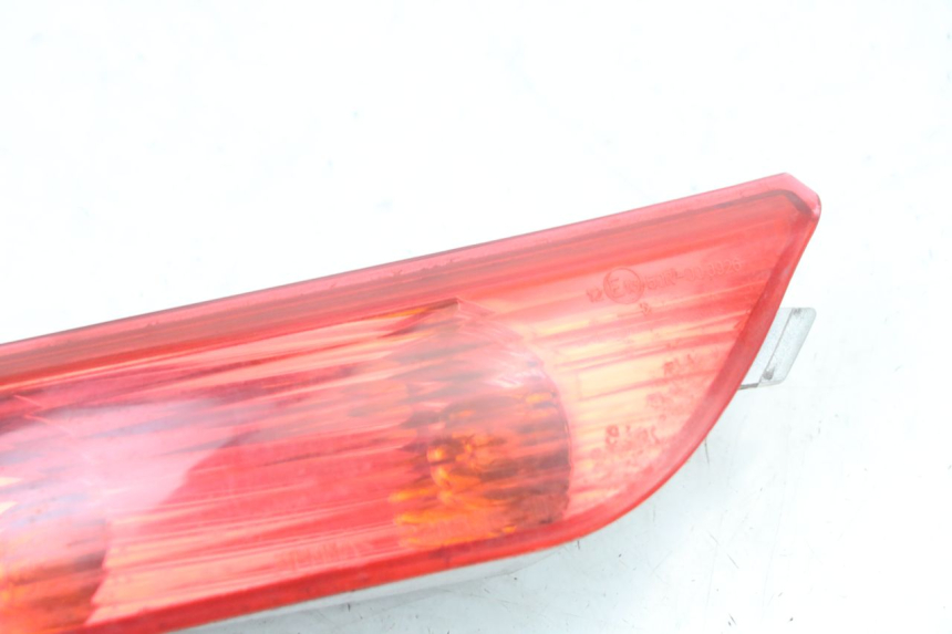 photo de RECHTER HINTERER BLINKER PIAGGIO X8 125 (2004 - 2007)