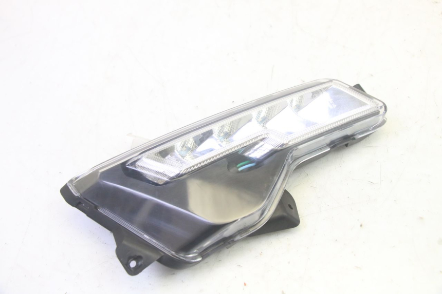 photo de HINTEN RECHTS BLINKER EFUN PUSA 1 - Alternative Perspektive