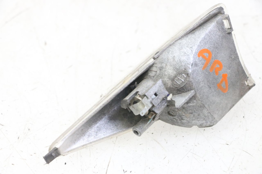photo de HINTEN RECHTS BLINKER PEUGEOT SPEEDFIGHT 2 LC 50 (2000 - 2009)
