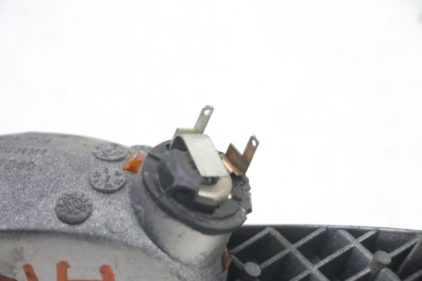 photo de HINTEN LINKS BLINKER PEUGEOT ELYSEO 125 (1999 - 2004)