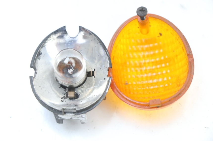 photo de HINTEN LINKS BLINKER RENAULT KOURANOS 125 (2001 - 2004)