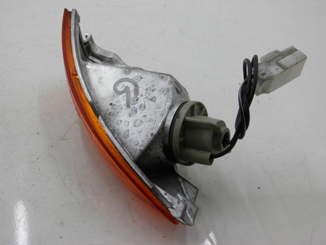 photo de HINTEN LINKS BLINKER PIAGGIO FLY 100 (2006 - 2010)
