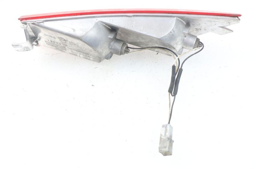 photo de LINKS HINTEN BLINKER PIAGGIO X8 125 (2004 - 2007)