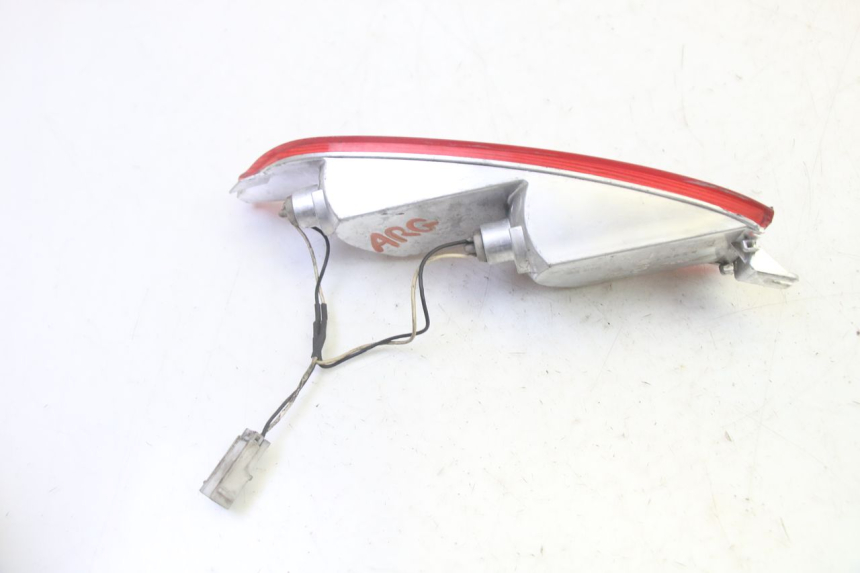 photo de LINKS HINTEN BLINKER PIAGGIO X8 125 (2004 - 2007) - Details der Befestigungspunkte