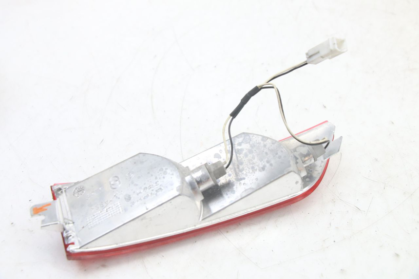 photo de LINKS HINTEN BLINKER PIAGGIO XEVO - X EVO 125 (2007 - 2016) - Oberflächenzustand und Material